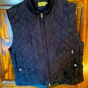 XL O’Keahey’s riding vest.